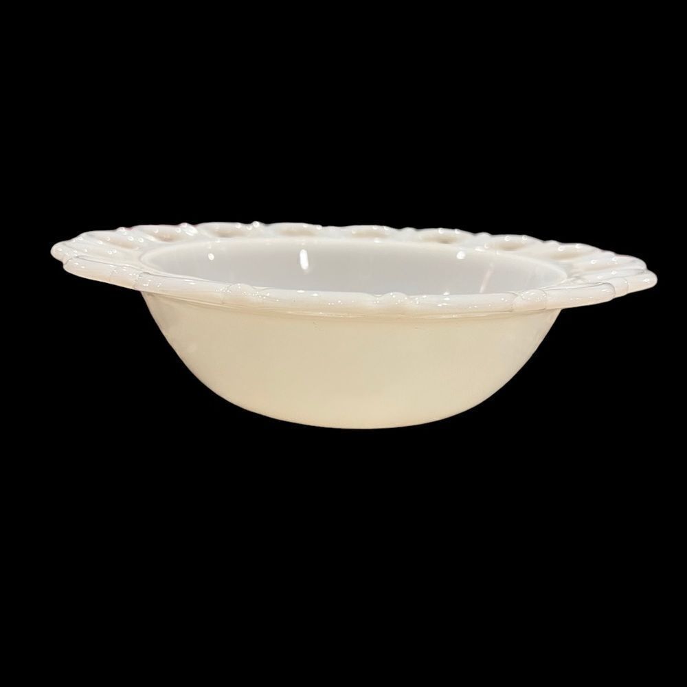Vintage 1950s Anchor Hocking Old Colony‎ Lace Edge 9.5" Milk Glass Bowl Dish - Picture 2 of 8